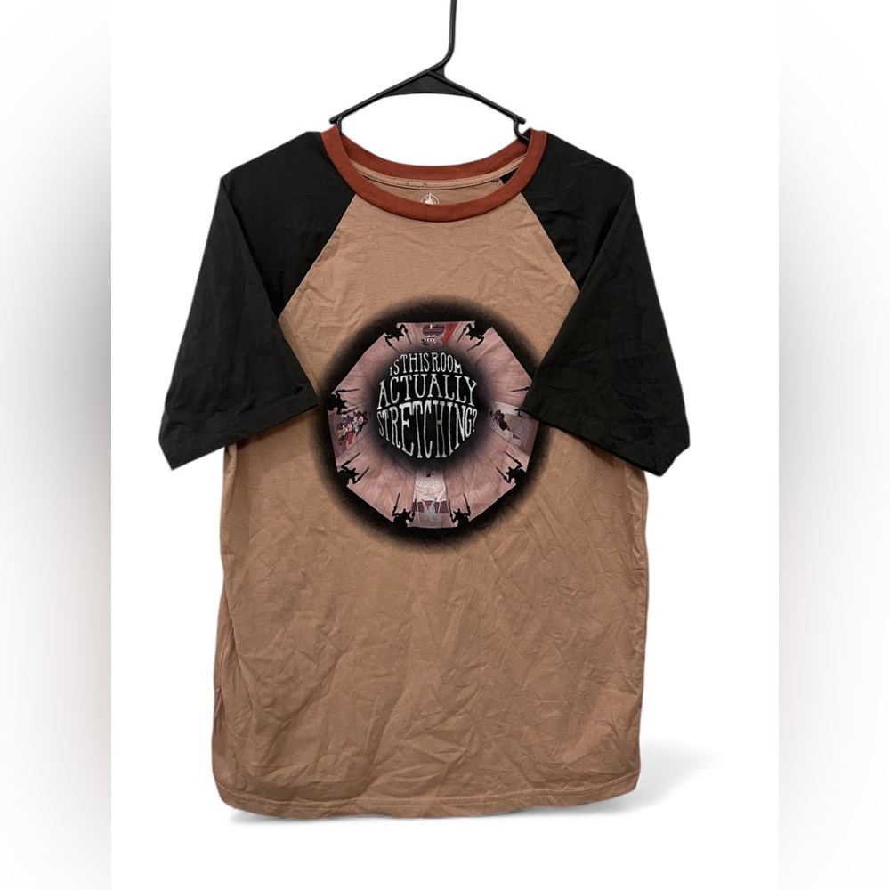 Disney Haunted Mansion “Is This Room Actually Stretching?”‎ Raglan Tee Size S